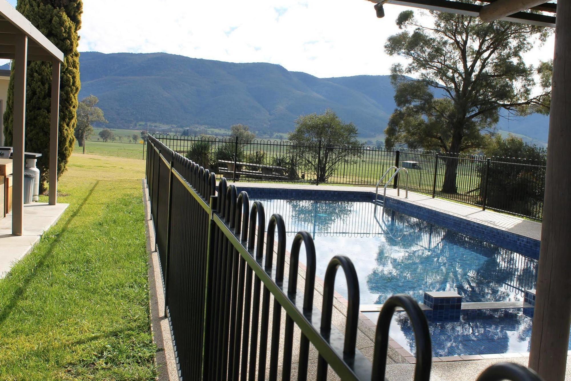 Mountain View Motel Corryong Zewnętrze zdjęcie